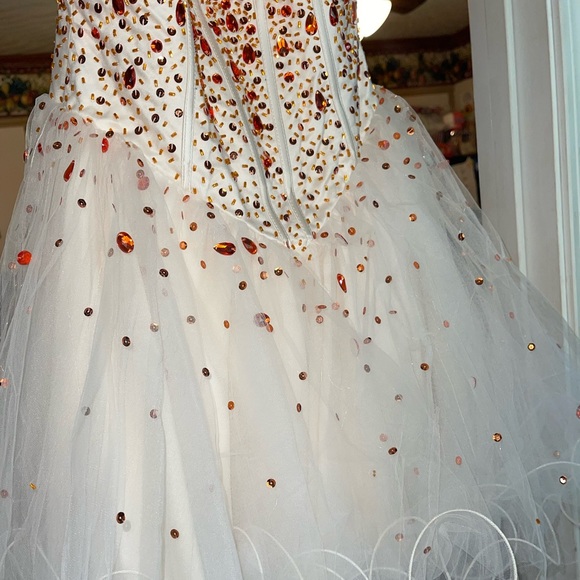 Mori Lee Prom Dress (Great Condition) - Picture 13 of 14